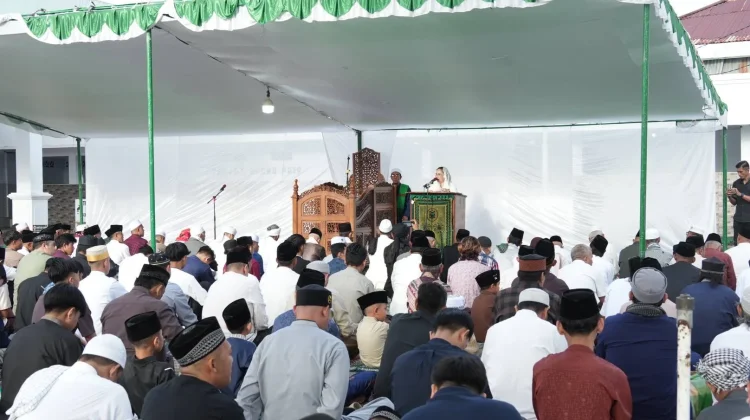 Wabup Minahasa Ajak Perkuat Toleransi saat Salat Idul Fitri di Tondano