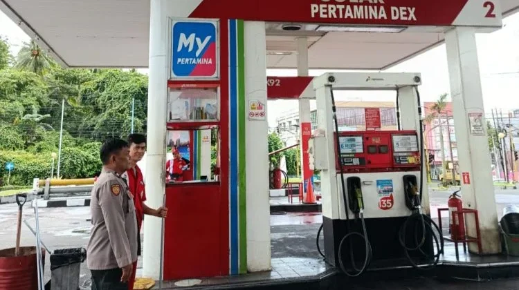 Polsek Mapanget Awasi Pendistribusian BBM Bersubsidi di Sejumlah SPBU