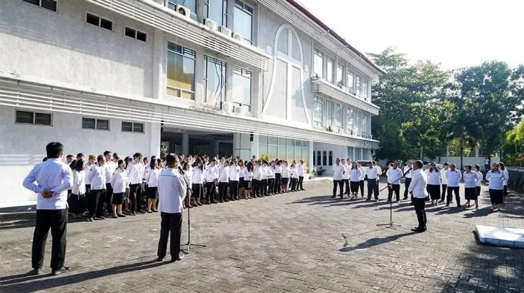 Civitas IAKN Manado Laksanakan Apel Perdana Pasca Cuti Bersama