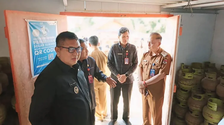 Wabup Kawatu Sidak Pangkalan LPG 3 Kg