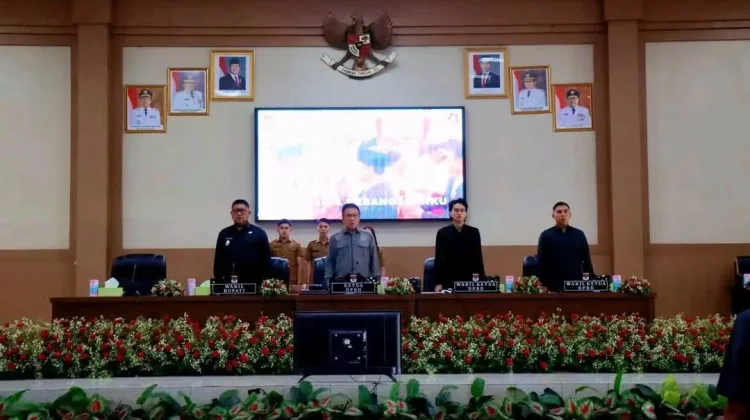 Sidang Paripurna DPRD Terkait LKPJ Bupati - Wabup Minsel TA 2025