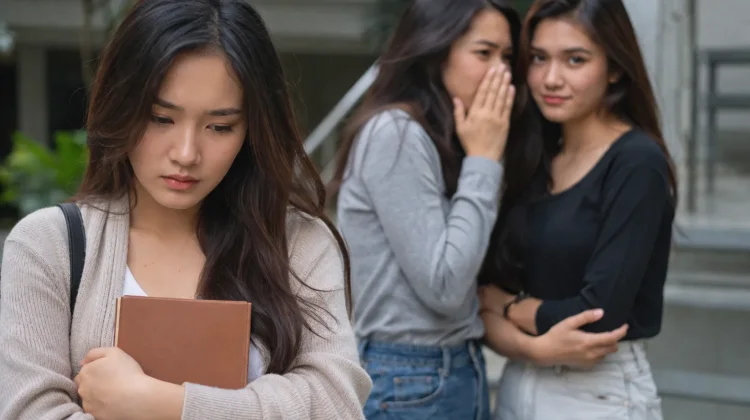 Hati-Hati dalam Berteman karena Kawan Bisa Jadi Lawan