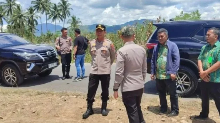 Kapolres Kotamobagu Tinjau Lokasi Panen Raya Jagung di Motoboi