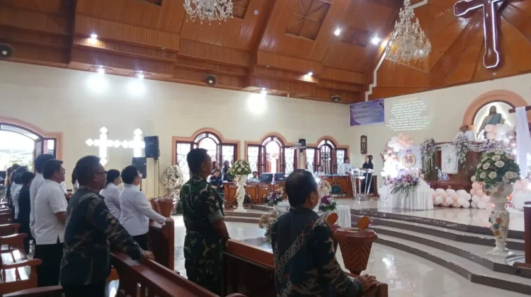 Babinsa Koramil 1302-14 Amurang Hadiri HUT ke-56 Wilayah Amurang Satu