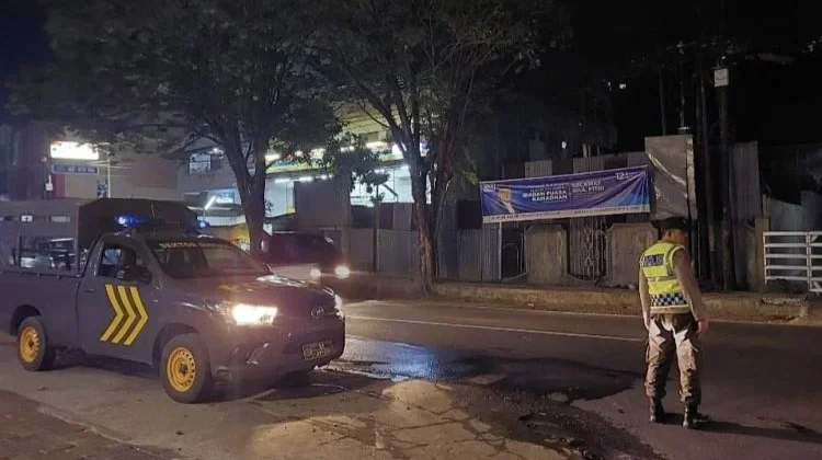 Polsek Singkil Laksanakan “Silau Mata” di Simpang Hotel Metropolitan