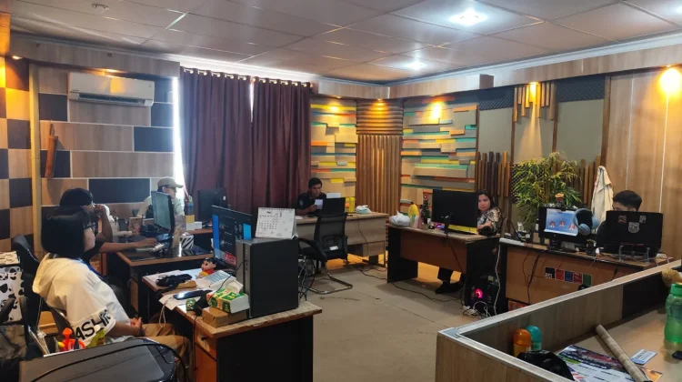 Tim Medsos RRI Manado Lakukan Rapat Agenda Tentukan Tema Konten