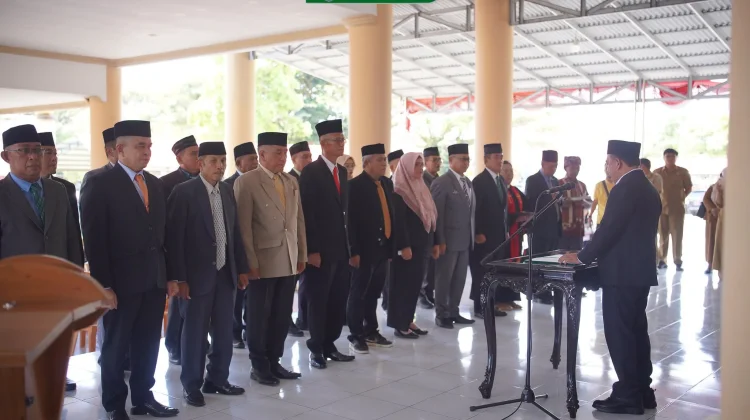 Yusra-Dony Lantik 25 Pejabat Pemkab Bolmong untuk Pacu Pelayanan