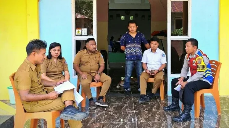 Perkuat Sinergitas, Bhabinkamtibmas Polsek Siau Barat Edukasi Sadar Hukum