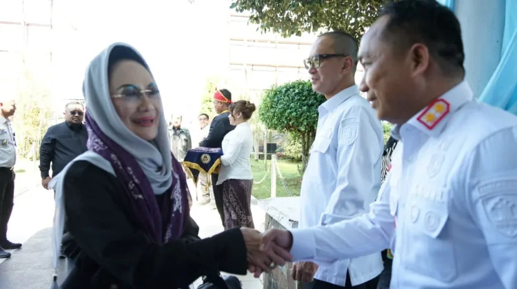 Kakanwil Kemenkum Sulut Sambut Kedatangan Komisi XIII DPR RI di Manado