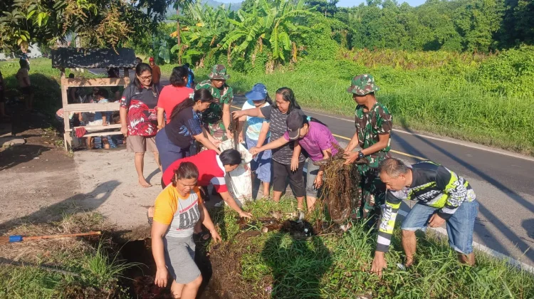 Kodim 1302/Minahasa Gelar Karya Bakti Bersama Warga di Desa Buku Utara