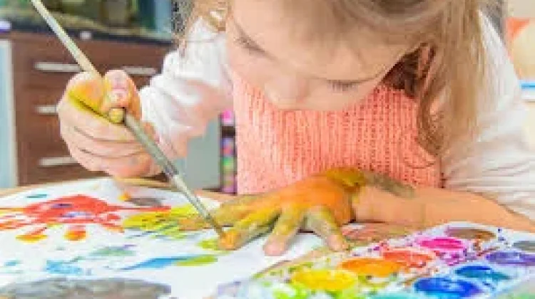 Mewarnai, Sarana Edukatif Melatih Fokus Kreativitas Anak