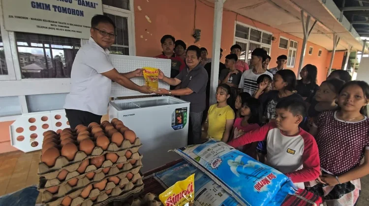 Kapolda Sulut Salurkan Bantuan Bahan Pokok dan Freezer ke Berbagai Panti Asuhan