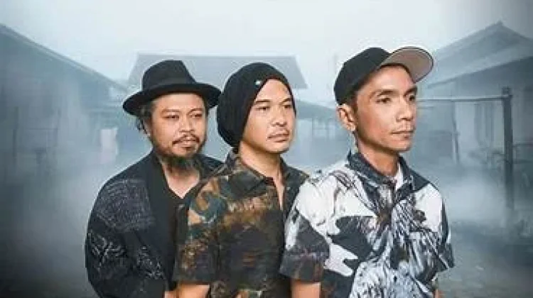 Lirik Lagu Terbaru Parade Hujan "Cahaya"