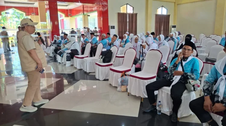 Jemaah Haji Bitung Lengkap dan Sehat, Siap Menuju Tanah Suci