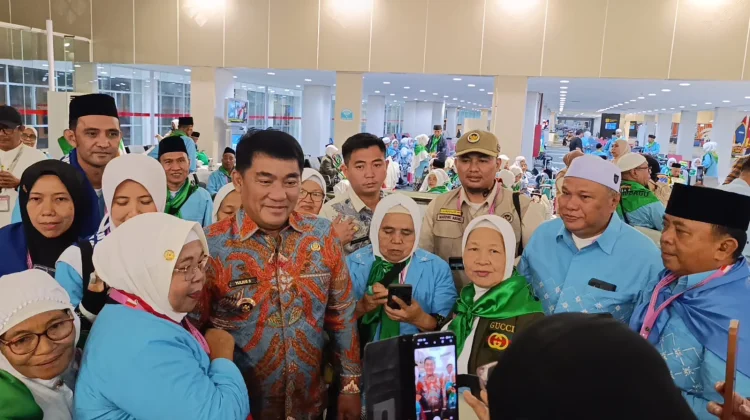 Jemaah Haji Sulut Berangkat ke Embarkasi, Gubernur Ingatkan Jaga Kesehatan