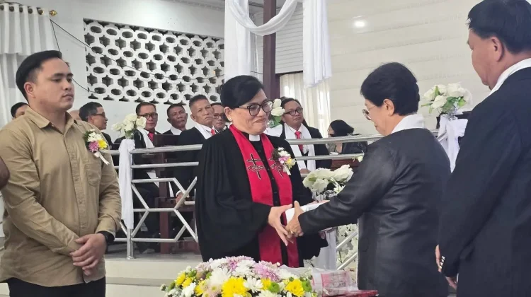 Ibadah Sertiyan Pendeta GMIM Sion Noongan, Rorimpunu Gantikan Mangundap