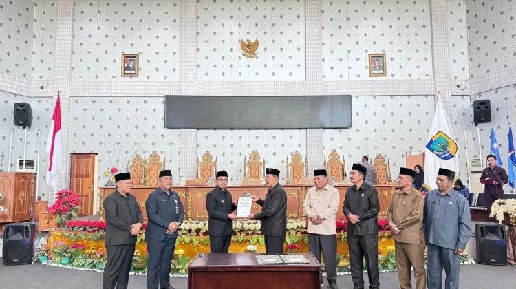 Rapat Paripurna Penyampaian Rekomendasi DPRD Terhadap LKPJ Bupati Boltara 2025