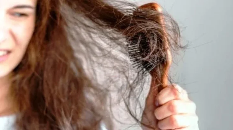 Tips Mengatasi Rambut Kusut dengan Cara Mudah