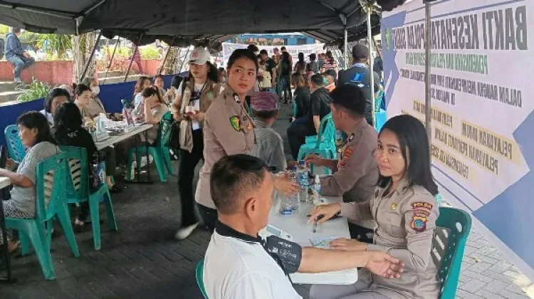 Polda Sulut Gelar Bakti Kesehatan Gratis di TKB Manado