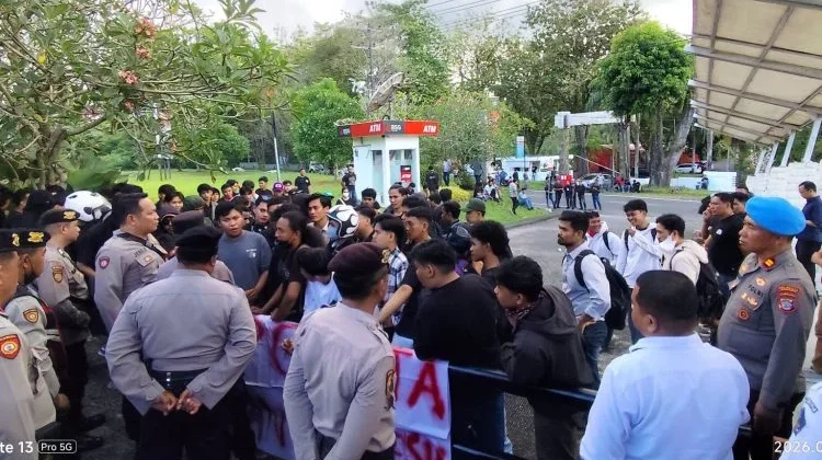Polresta Manado Laksanakan Pengamanan Aksi Mahasiswa, Berlangsung Tertib