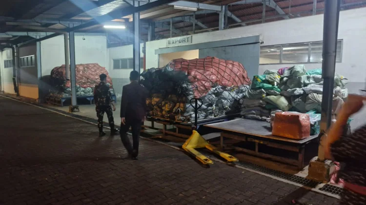 Cepat Ditangani Barang Diduga Bahan Peledak di Terminal Bandara Sam Ratulangi