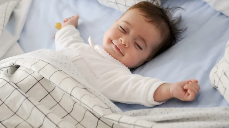 Manfaat dan Cara melakukan "Sleep Training" pada Bayi