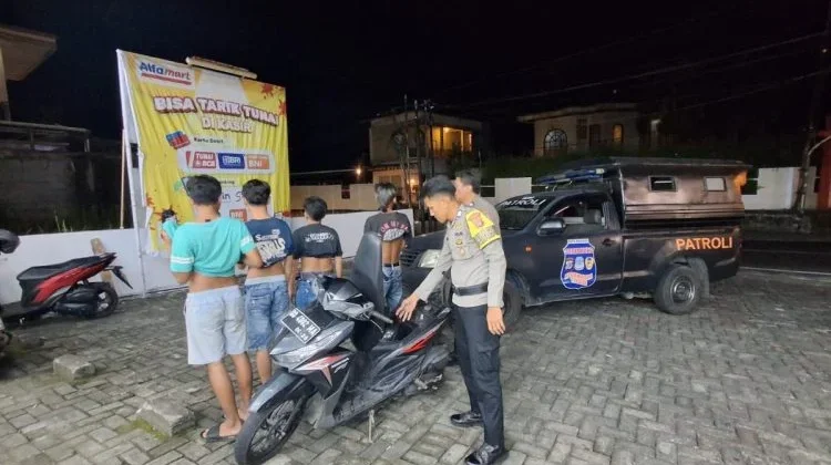 Antisipasi Gangguan Kamtibmas, Polsek Jajaran Polresta Manado Gencarkan Patroli
