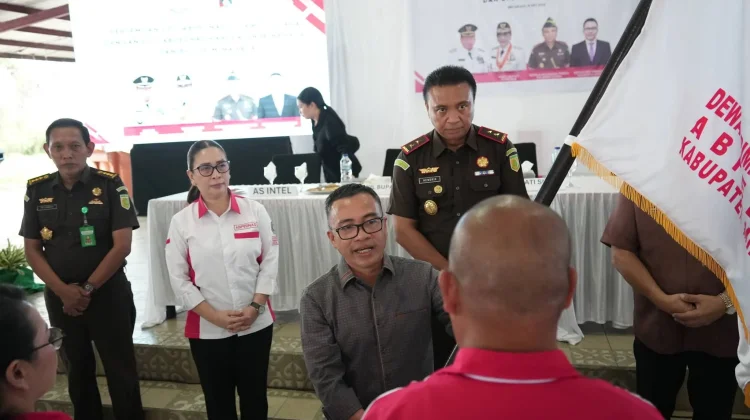 Ini Pesan Wabup Vasung Kepada Pengurus ABPEDNAS Minahasa yang Baru Dilantik