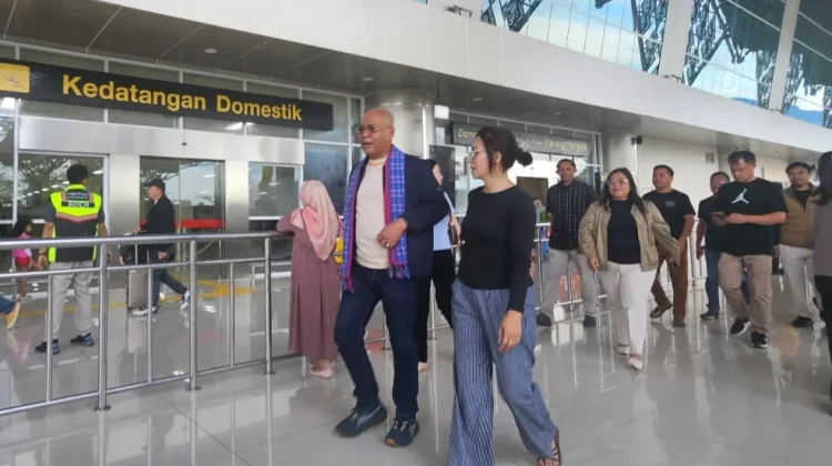 Ketua Umum PWI Pusat Tiba di Manado, Siap Lantik Pengurus PWI Sulut 2026–2031