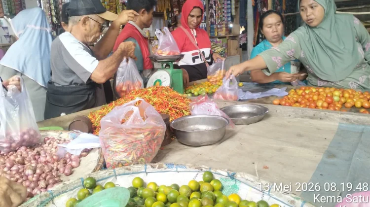Harga Bapok Stabil, Dinas Perdagangan Minut Monitoring di Pasar Kema