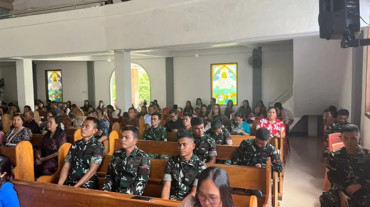Satgas TMMD Ke-128 Kodim 1302/Minahasa Ibadah Bersama Jemaat GMIM di Watuliney