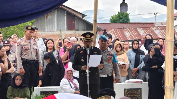 Polres Kotamobagu Lepas Aiptu Andi Maenong dengan Tradisi Upacara Kepolisian