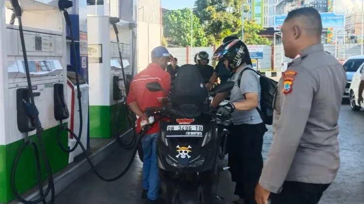 Polsek Wenang Pantau Penyaluran BBM Subsidi, Lalu Lintas Tetap Kondusif