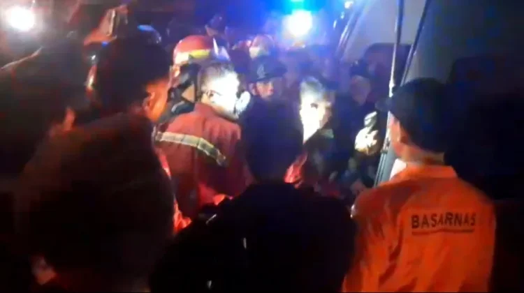 Korban Kebakaran Megamall Manado Berhasil Dievakuasi Tim SAR Gabungan