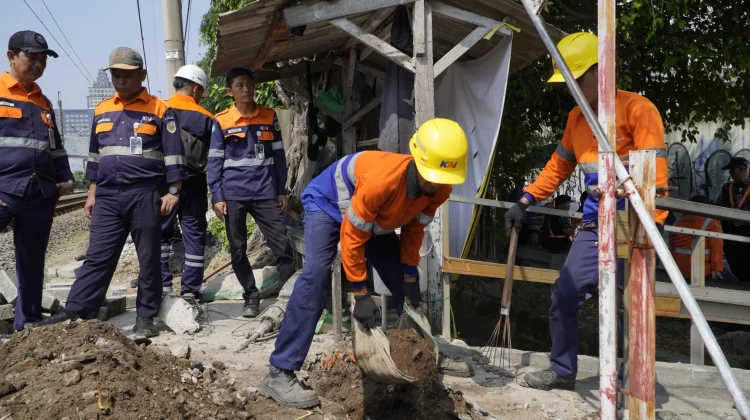 Dilema Menutup Perlintasan Sebidang: Antara Nyawa dan Denyut Ekonomi Warga