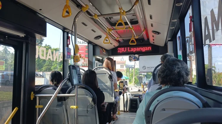 Trans Manado  Menjadi Transportasi  Favorit