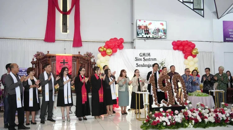 Ini Pesan Wabup Vanda pada HUT GMIM Sion Sentrum Sendangan ke-190