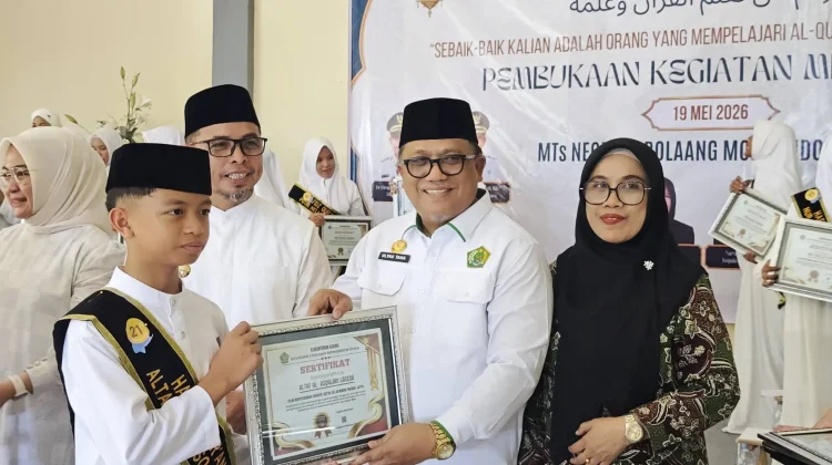 Haflah MTsN  2 Bolaang Mongondow Utara, Ulyas Taha Apresiasi Lulusan Tahfidz