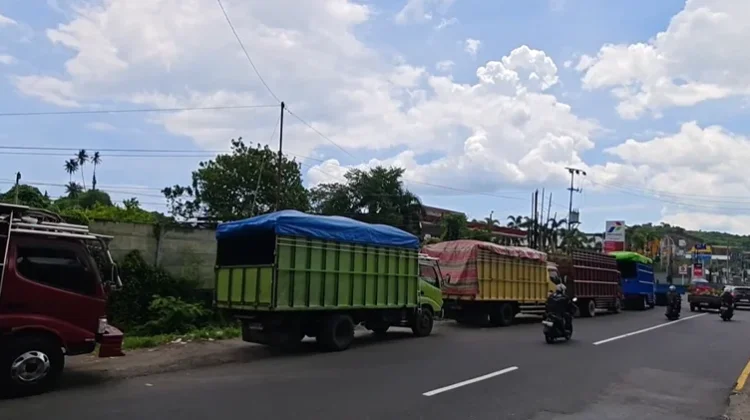 Antrean Solar Mengular di SPBU, anggota DPR RI Komisi VI Desak Aparat Bertindak