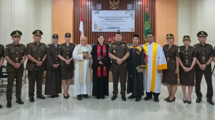 PNS Kejari Minut Dilantik, Ini Harapan Lingga Nuarie