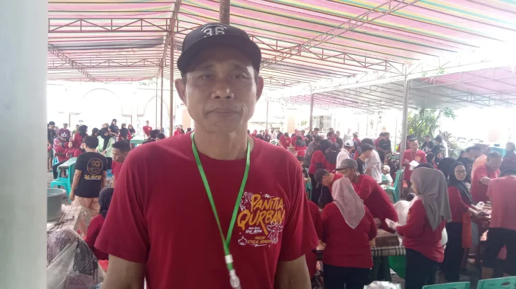 Merajut Kebersamaan di Idul Adha, Masjid Besar Istiqlal Airmadidi Salurkan 19 Sapi