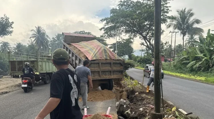 Dinas PUPR Minut Perbaiki Jalan Soekarno akibat Tergerus Erosi