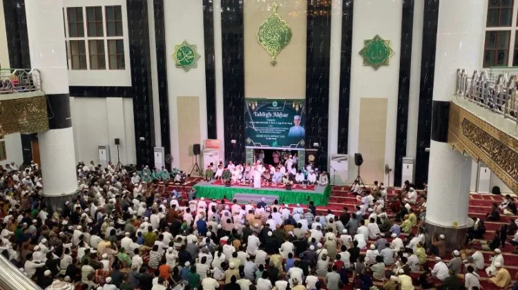 Sambut Hari Pancasila, Umat Muslim Padati Tablig Akbar Ustaz Das'ad Latif di Manado