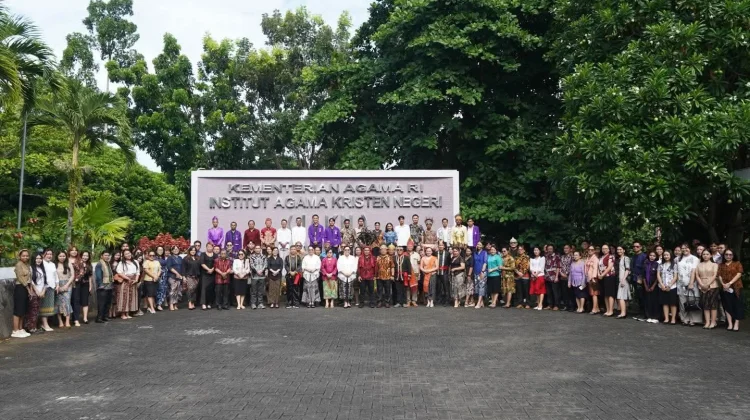 IAKN Manado Gelar Upacara Peringatan Hari Lahir Pancasila