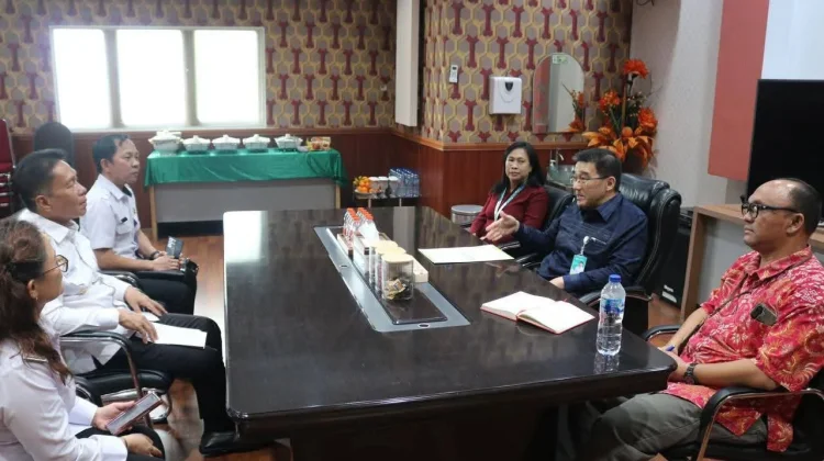 Bupati Wongkar Lakukan Pertemuan Strategis dengan Dirut RSUP Kandou Manado