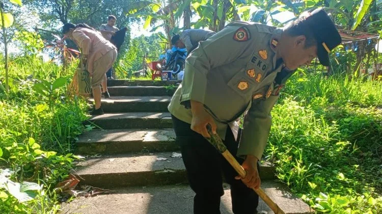 Sambut Hari Bhayangkara ke-80, Polsek Pulau Bunaken Gelar Bakti Sosial