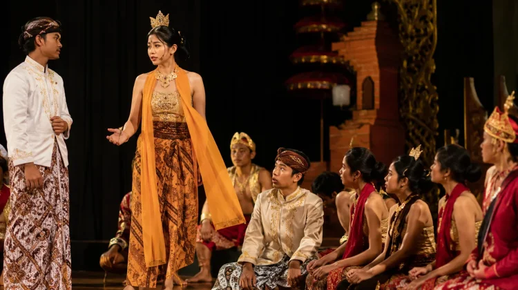 Teater Jadi Sarana Kenalkan Budaya ke Generasi Muda