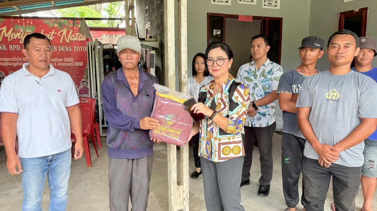 Dinsos Sulut Salurkan Bantuan Bagi Korban Puting Beliung