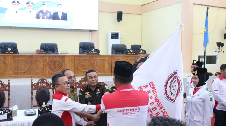 Wakajati Sulut Serahkan SK ABPEDNAS Kabupaten Bolmong