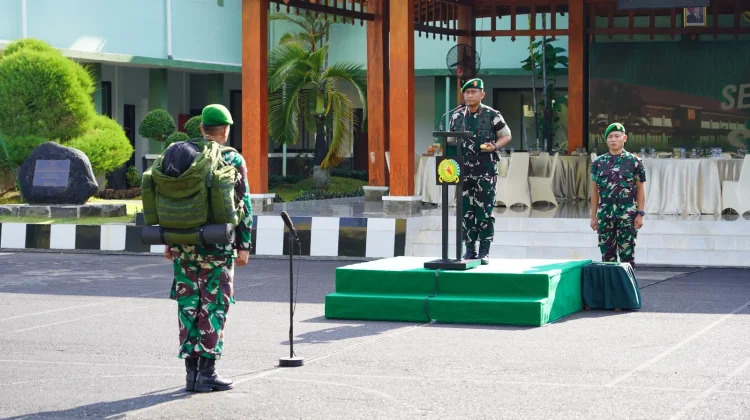 Danrem 131/Santiago Pimpin Upacara Purna Tugas Satgas Pamputer Kodam Merdeka